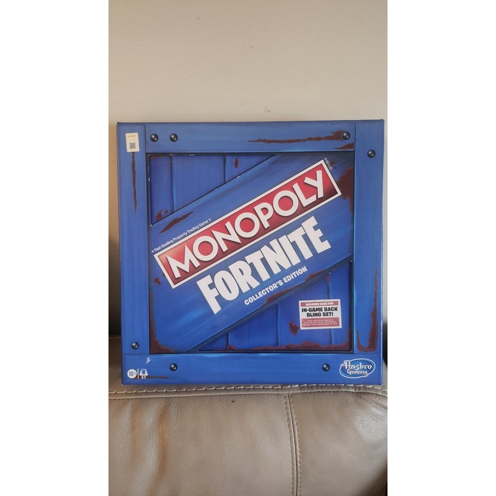 Monopoly Fortnite Collector's Edition‎ Board Game by Hasbro (13+) - Complete